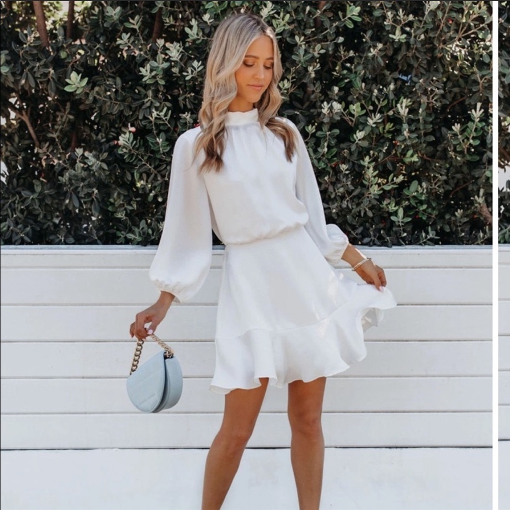 💕NWT💕 VICI - Call Me Angel Satin Dress in White